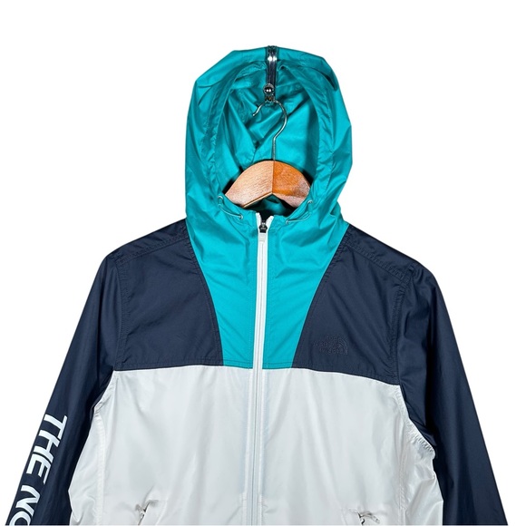 THE NORTH FACE Cyclone Packable Windbreaker Jacket - Picture 6 of 10